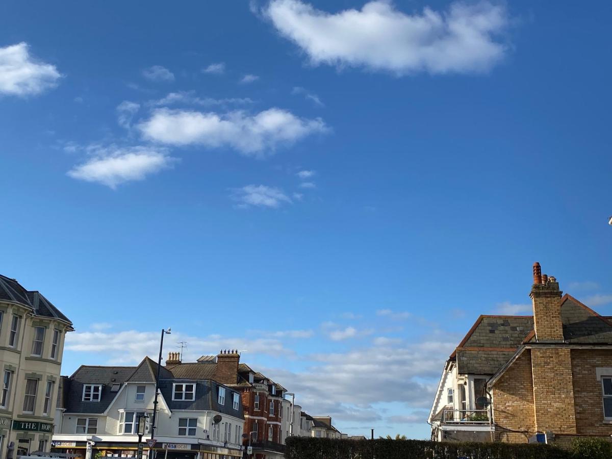 Bournemouth Beachfront Retreat 3 Bedroom 3 Bathroom Seaside B&B With Free Parking Extérieur photo