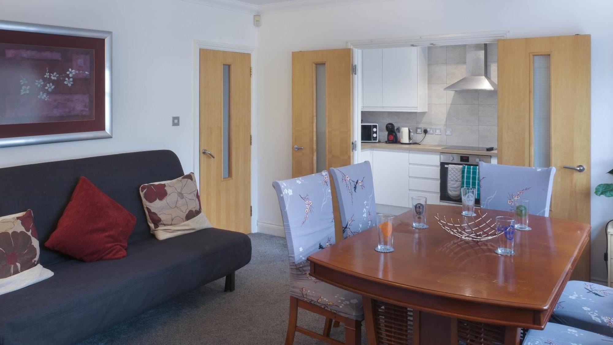 Bournemouth Beachfront Retreat 3 Bedroom 3 Bathroom Seaside B&B With Free Parking Extérieur photo