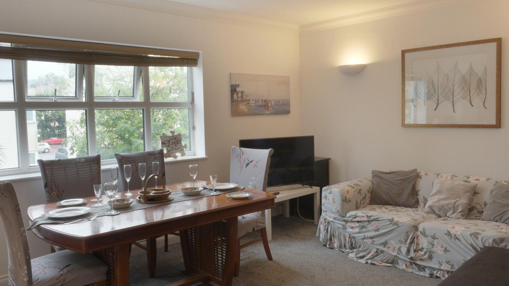 Bournemouth Beachfront Retreat 3 Bedroom 3 Bathroom Seaside B&B With Free Parking Extérieur photo