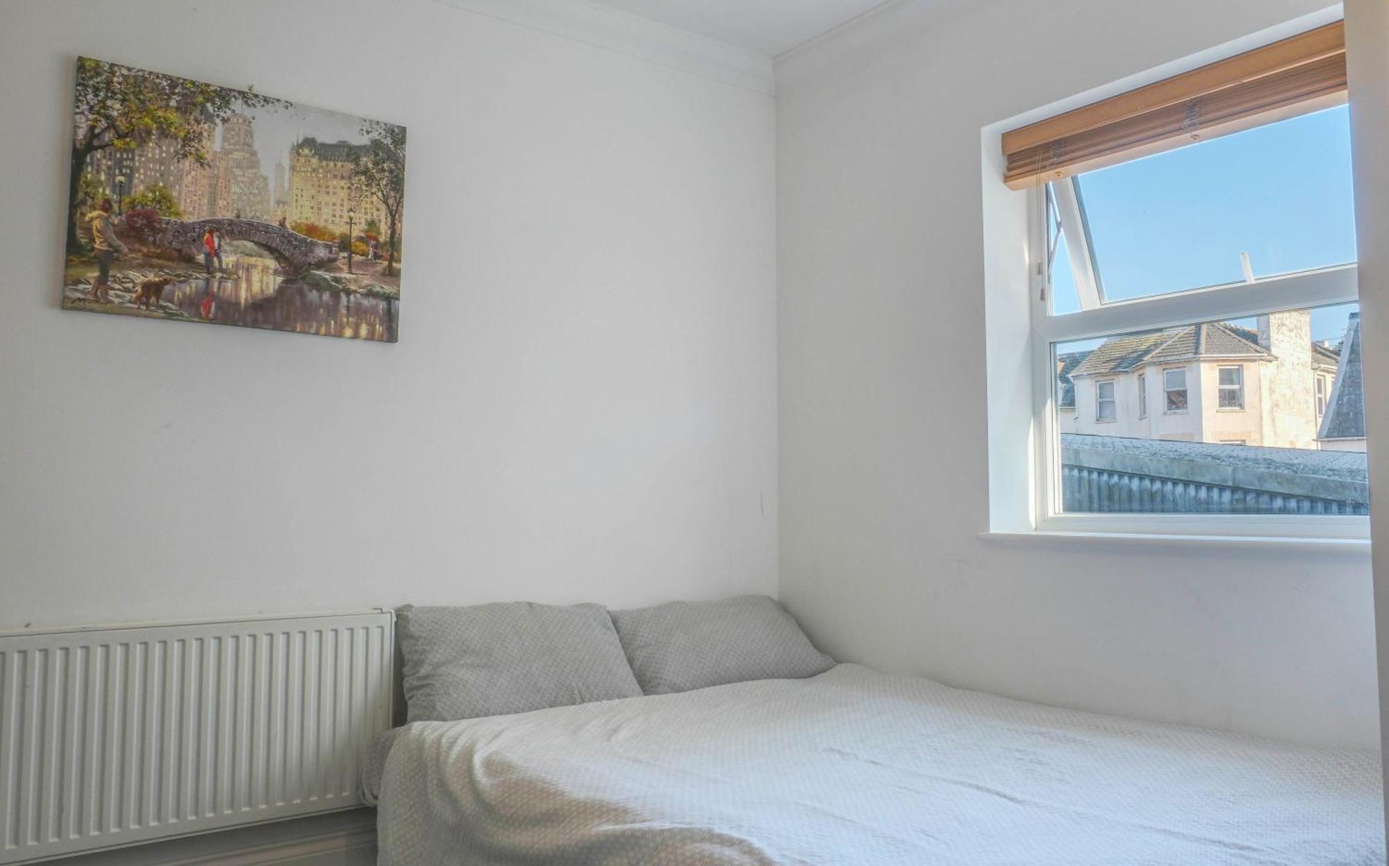Bournemouth Beachfront Retreat 3 Bedroom 3 Bathroom Seaside B&B With Free Parking Extérieur photo