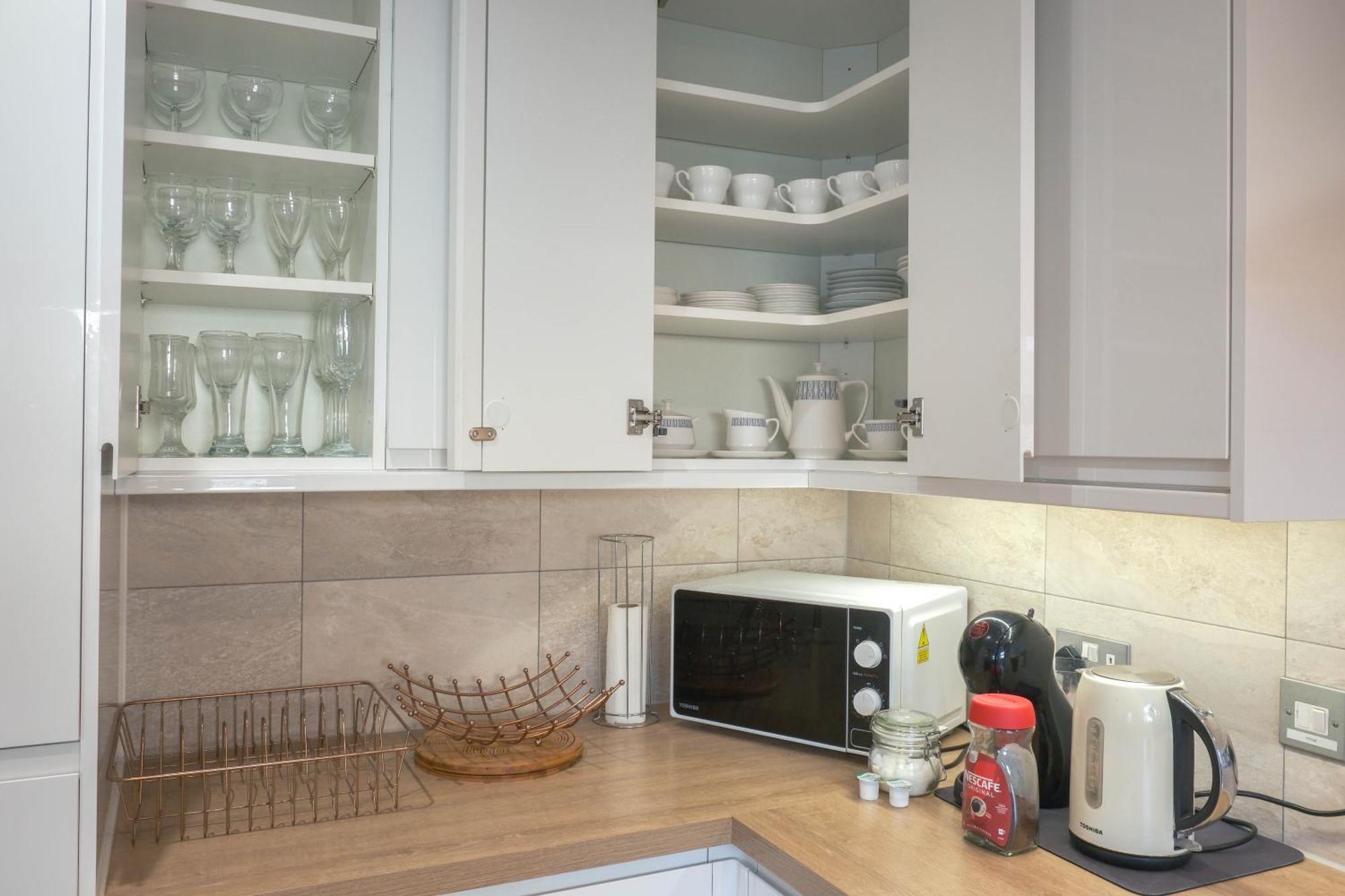 Bournemouth Beachfront Retreat 3 Bedroom 3 Bathroom Seaside B&B With Free Parking Extérieur photo