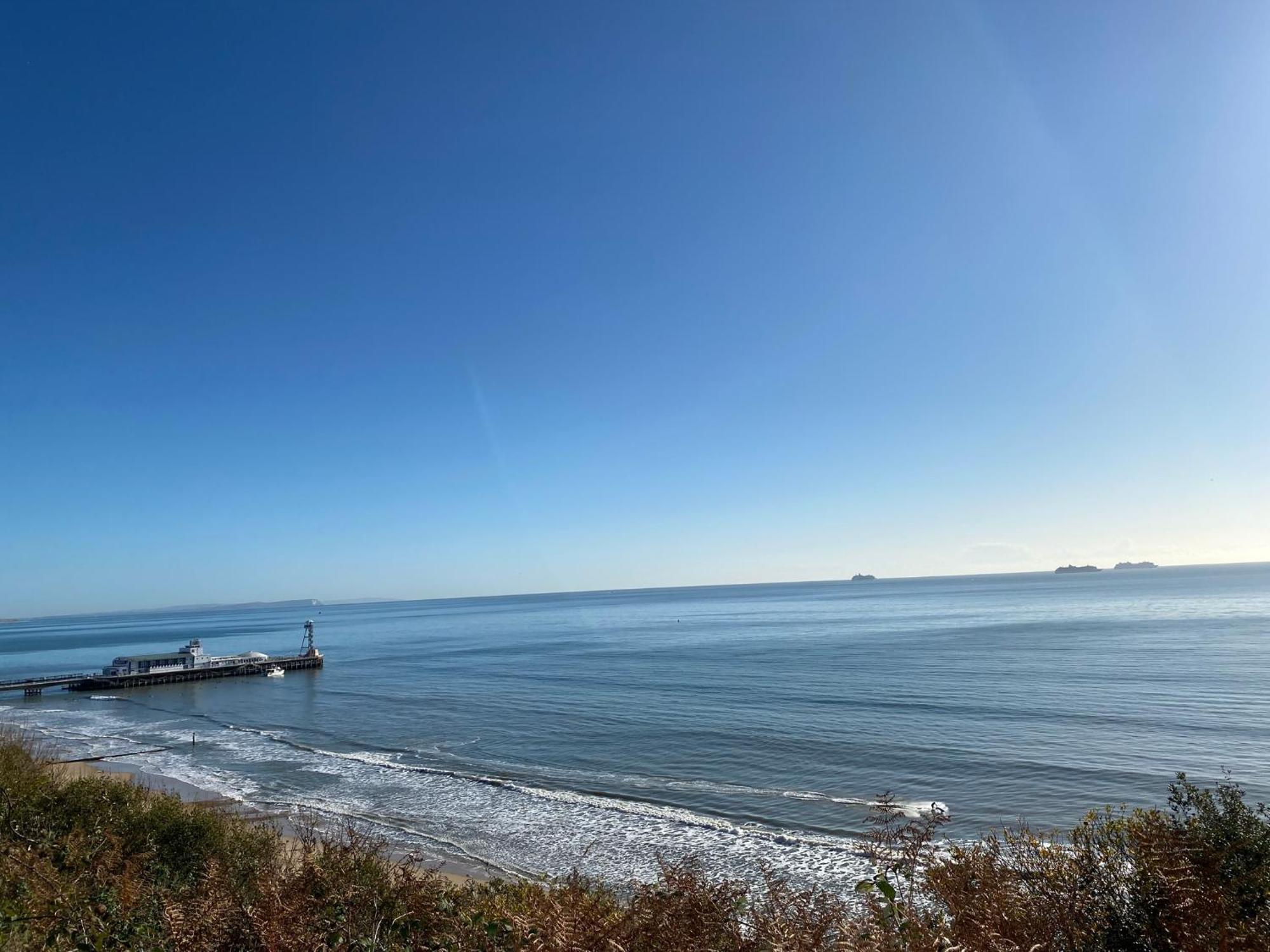 Bournemouth Beachfront Retreat 3 Bedroom 3 Bathroom Seaside B&B With Free Parking Extérieur photo